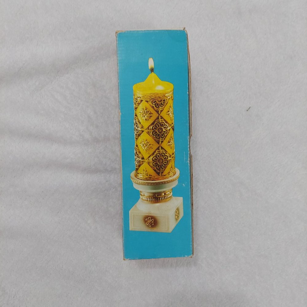Vintage 1970s Radiant Original Candle and Stand In Original Packaging